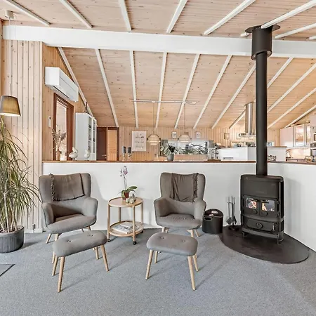 Sunneva - 1km From The Sea By Interhome * Løkken
