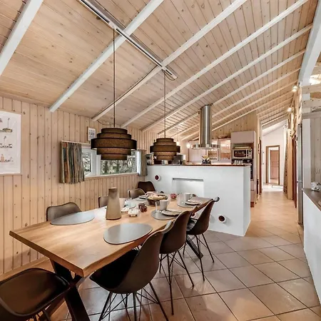 Sunneva - 1km From The Sea By Interhome 度假居 *